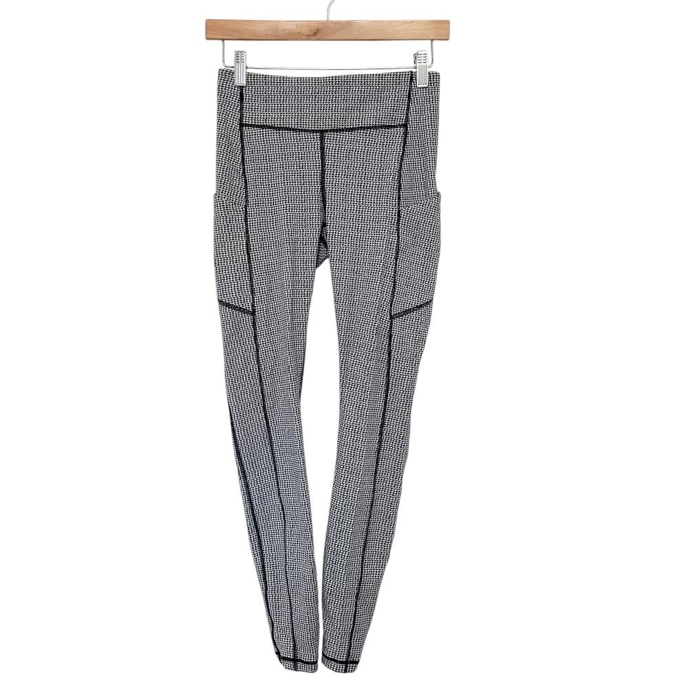 Lululemon Speed Up Tight Full On Luxtreme Teeny Tooth White Black Sz 6
